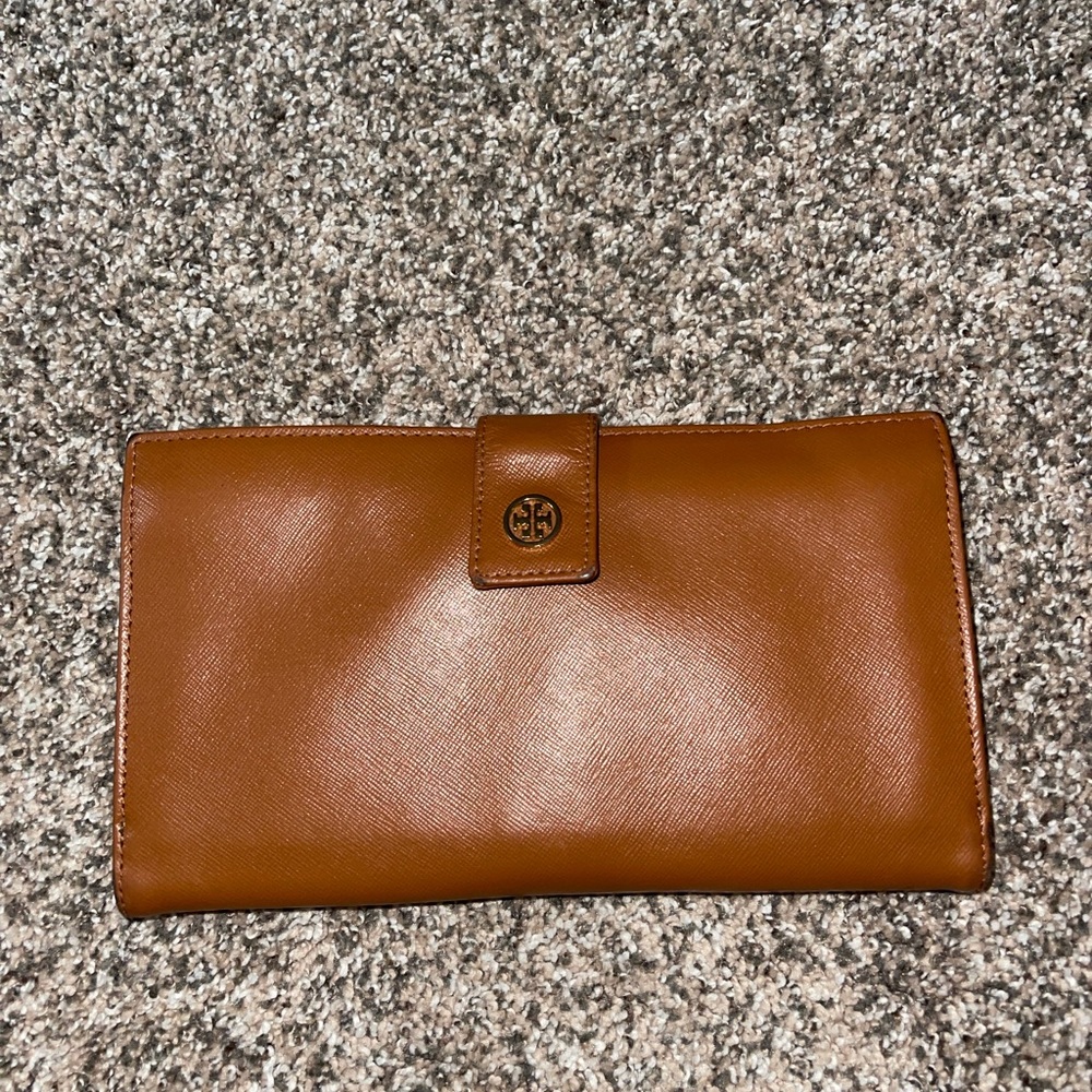 Brown Tory Burch clutch wallet